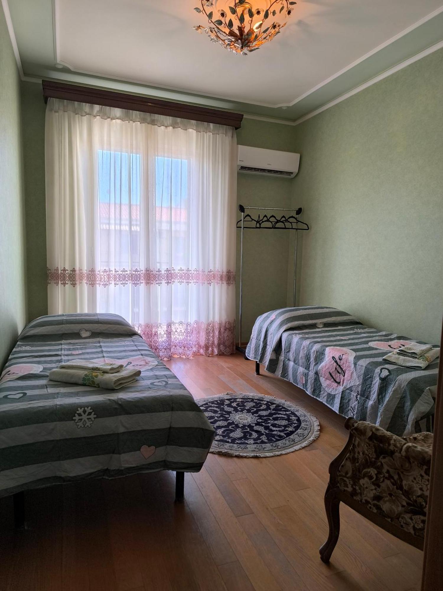Bed and Breakfast Bed & Breakfast Kalinka à Motta SantʼAnastasia Extérieur photo