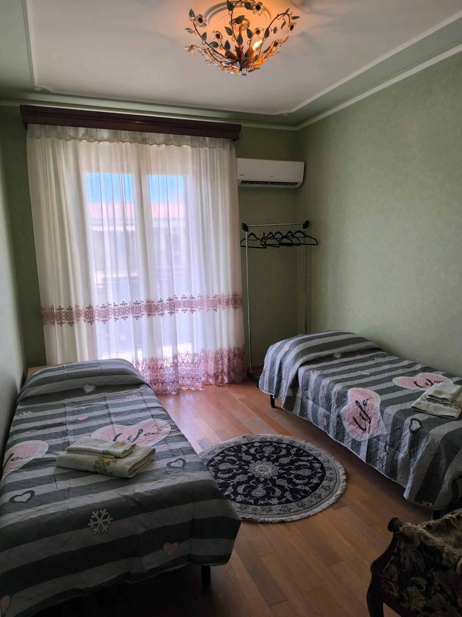 Bed and Breakfast Bed & Breakfast Kalinka à Motta SantʼAnastasia Extérieur photo