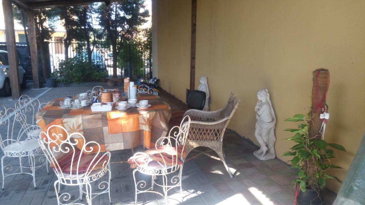 Bed and Breakfast Bed & Breakfast Kalinka à Motta SantʼAnastasia Extérieur photo